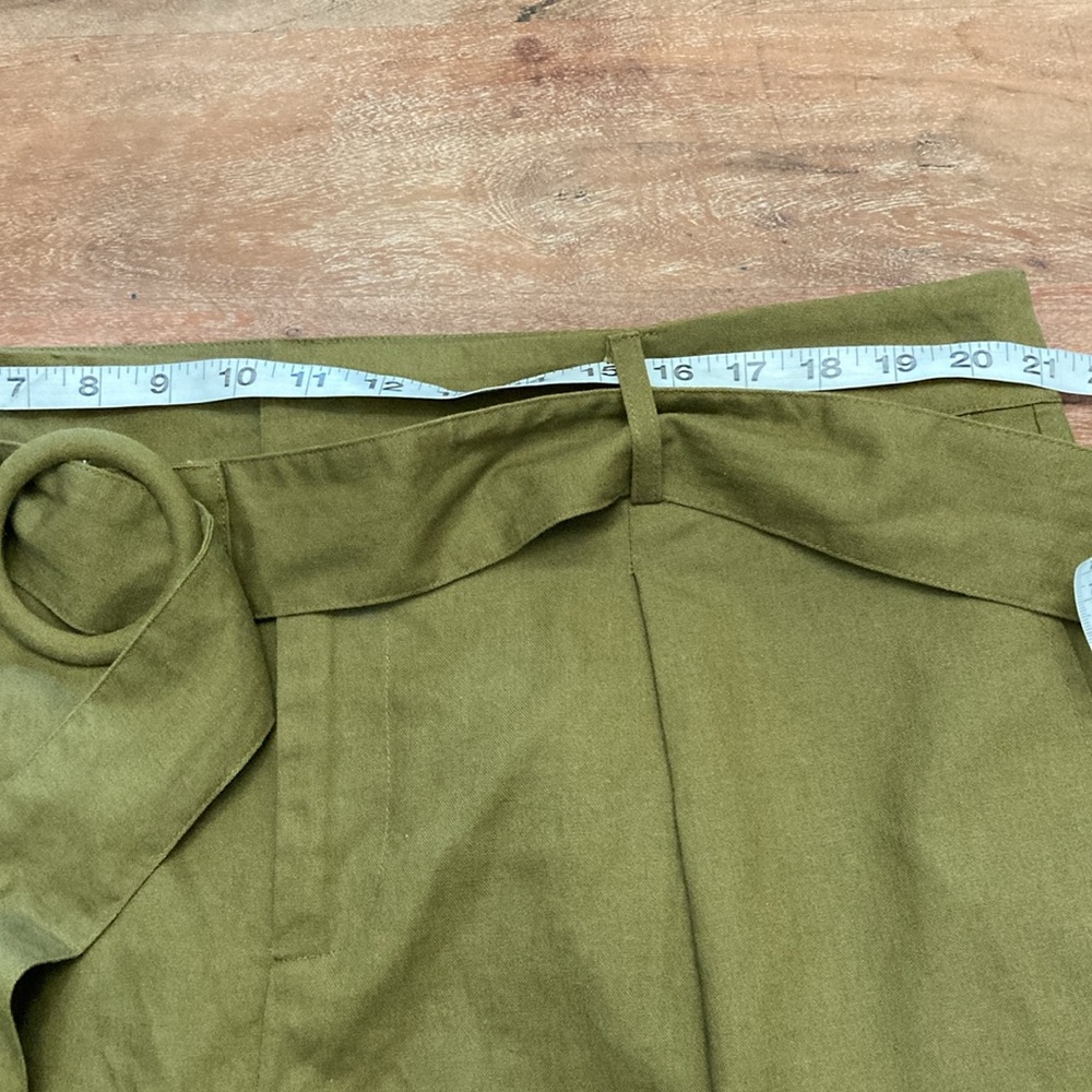 ELOQUII  DESIGNS LADIES PANTS with a BELT. Made in CHINA RN:142711    Po:34830 - Picture 7 of 15